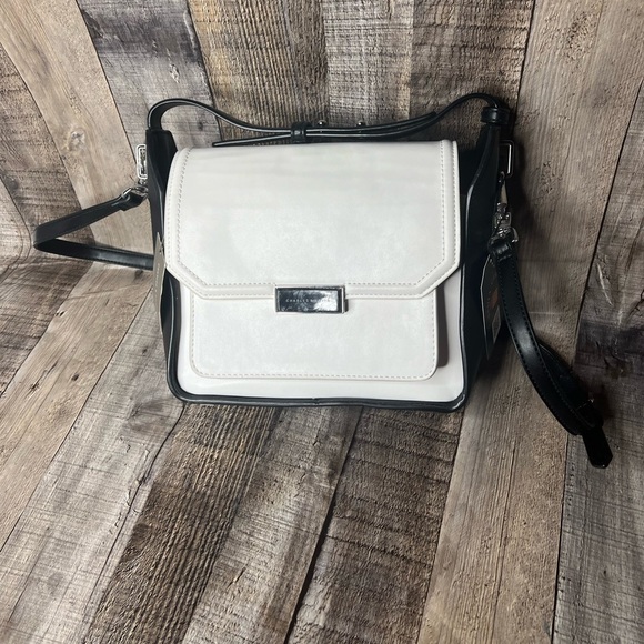 Charles & Keith black white vegan leather Crossbody bag - Picture 4 of 16